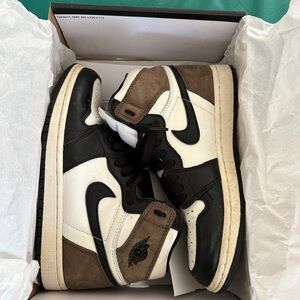 Jordan 1 Mocha